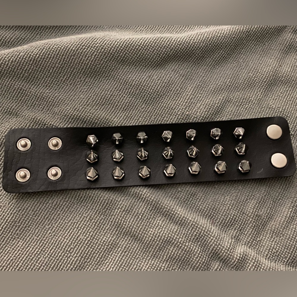 Black Studded Spikes Fashion Leather Bracelet